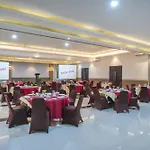 Triizz Hotel Semarang