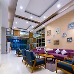 Triizz Hotel Semarang